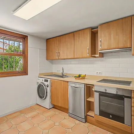 Oasis Garden, Alegranza Holiday home