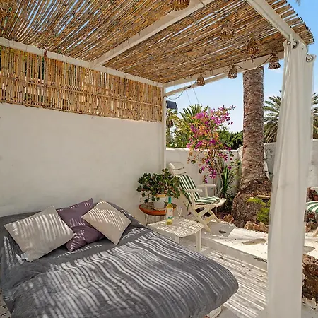 Oasis Garden, Alegranza Holiday home *
